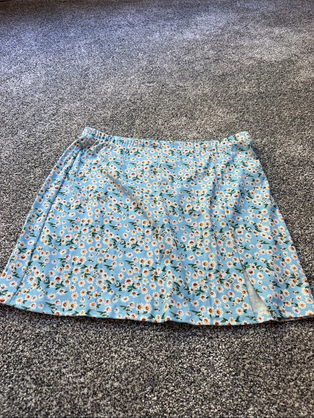 SHEIN Sky Blue Daisy Print Mini Skirt